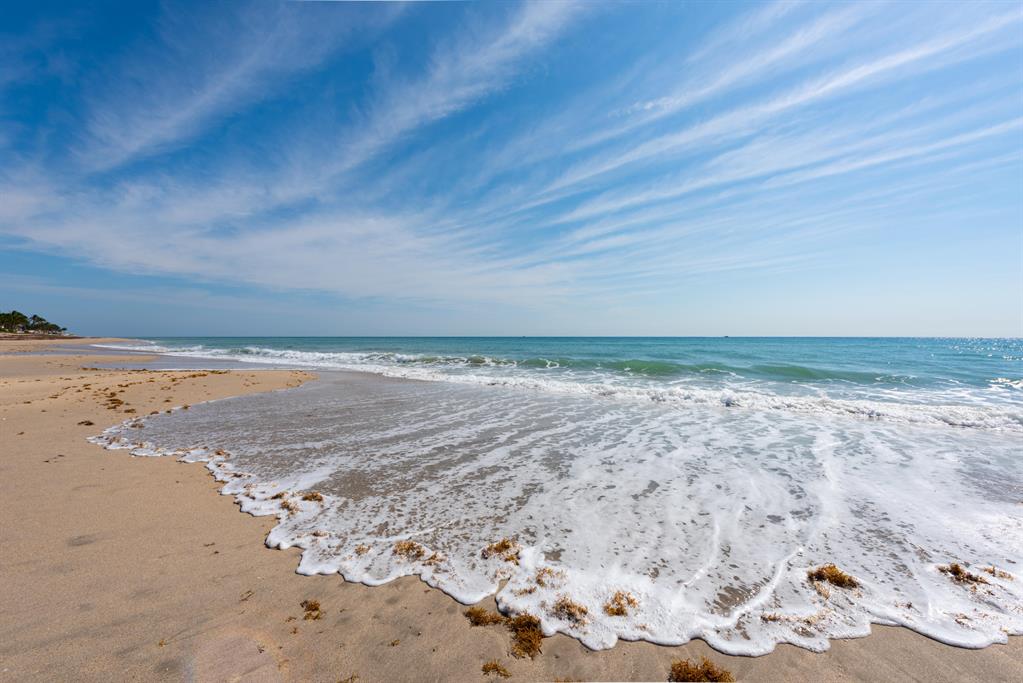 Tropical Isle - Residential