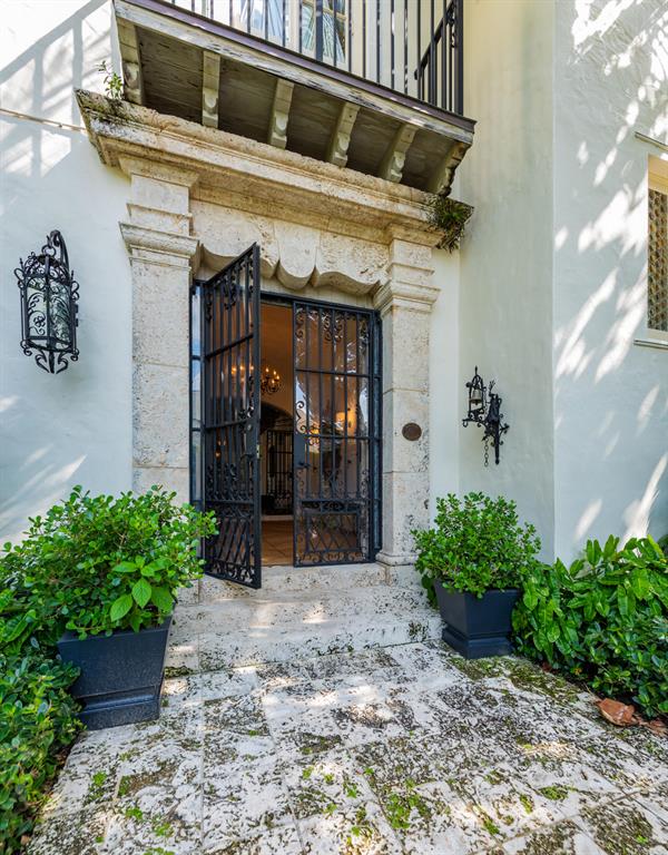 Tropical Isle - Residential