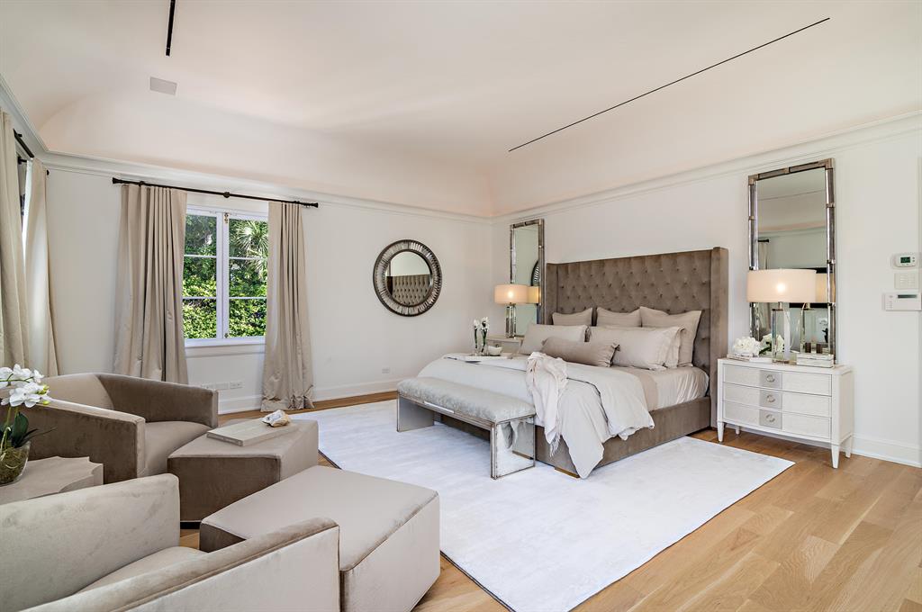 Tropical Isle - Residential