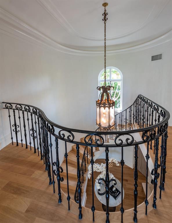 Tropical Isle - Residential