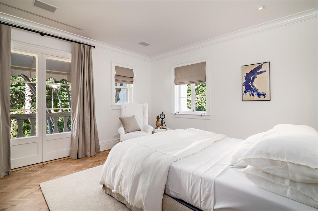 Tropical Isle - Residential