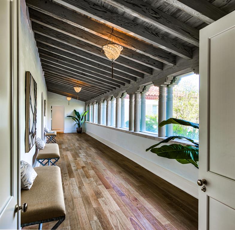 Tropical Isle - Residential