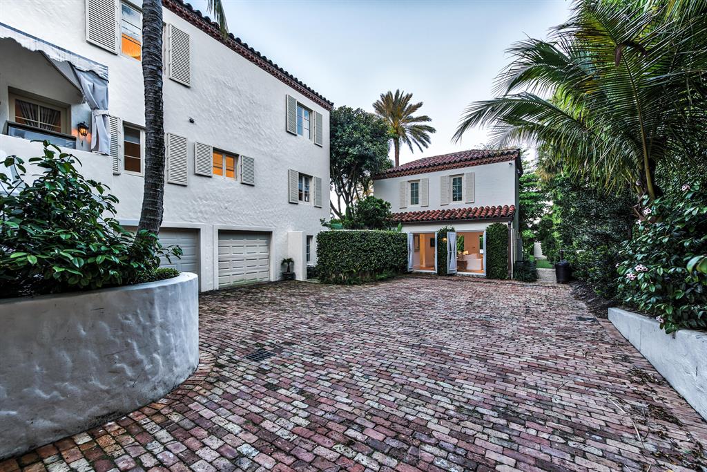 Tropical Isle - Residential