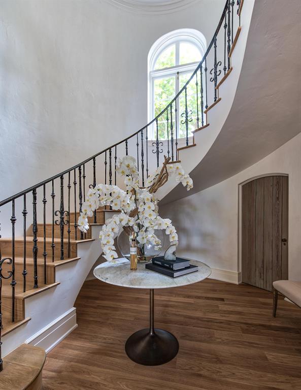 Tropical Isle - Residential