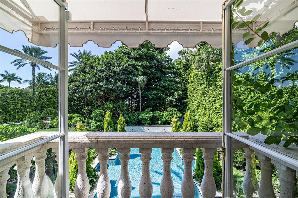 Tropical Isle - Residential