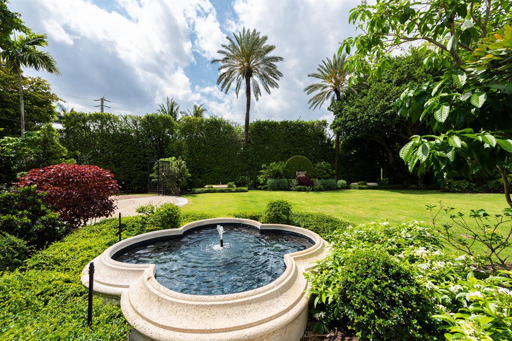 Tropical Isle - Residential