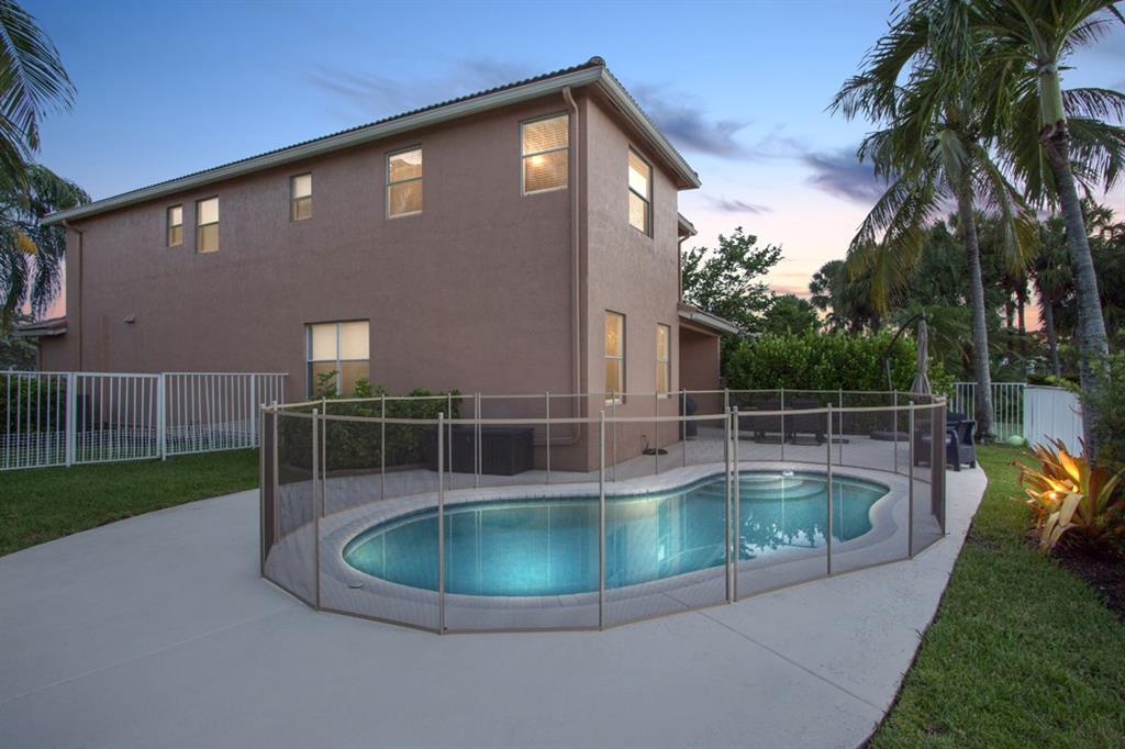 Regency Lakes At Coconut - Residential