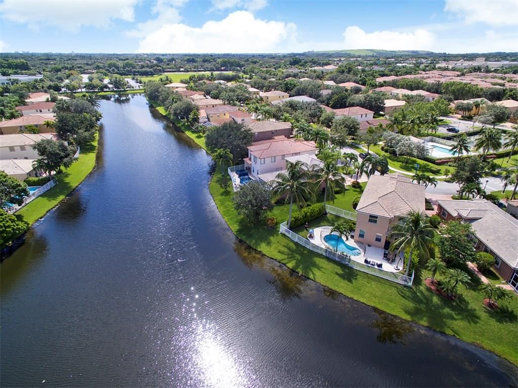 Regency Lakes At Coconut - Residential