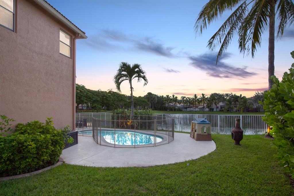 Regency Lakes At Coconut - Residential