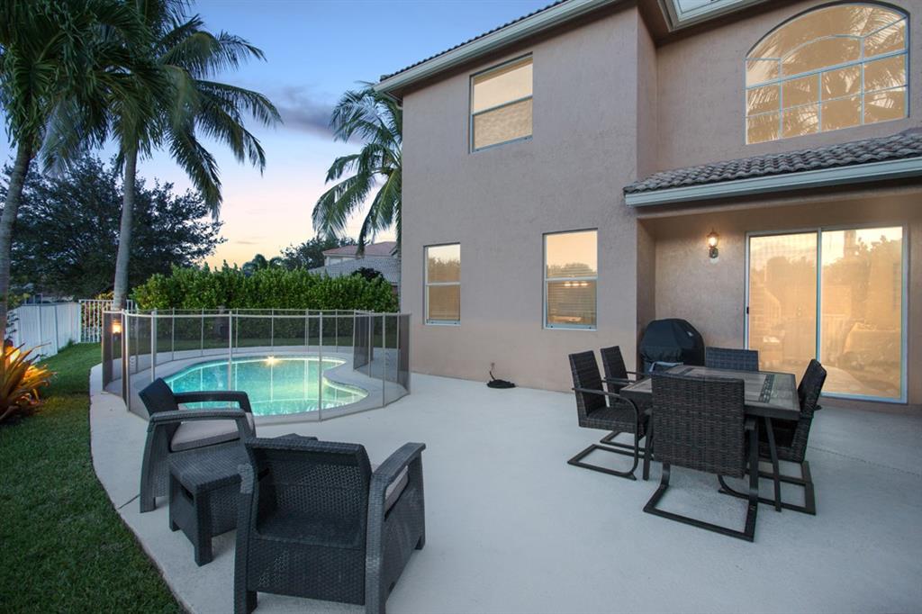 Regency Lakes At Coconut - Residential