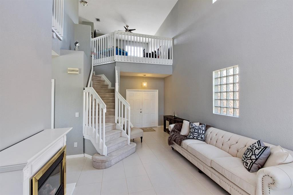 Regency Lakes At Coconut - Residential