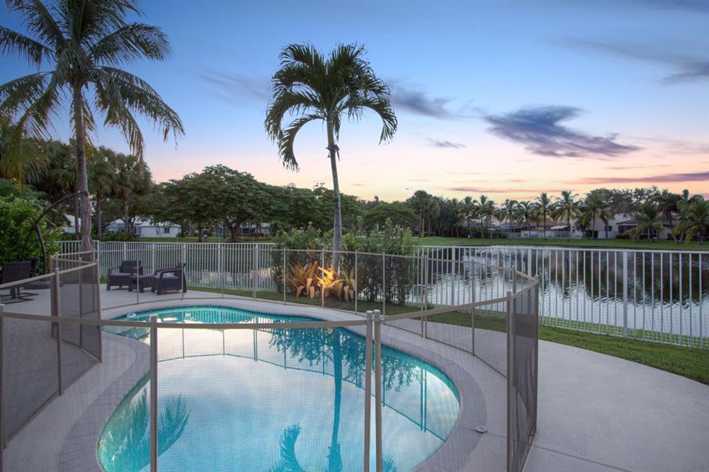 Regency Lakes At Coconut - Residential