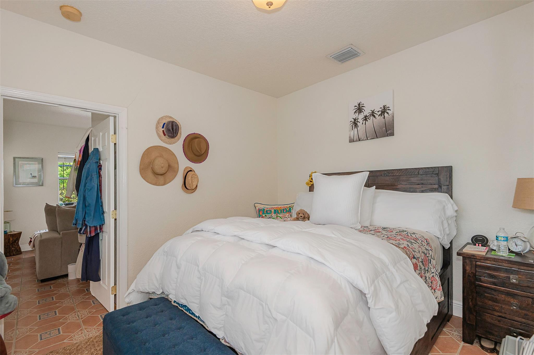 Lauderdale 2-9 D - Residential Income