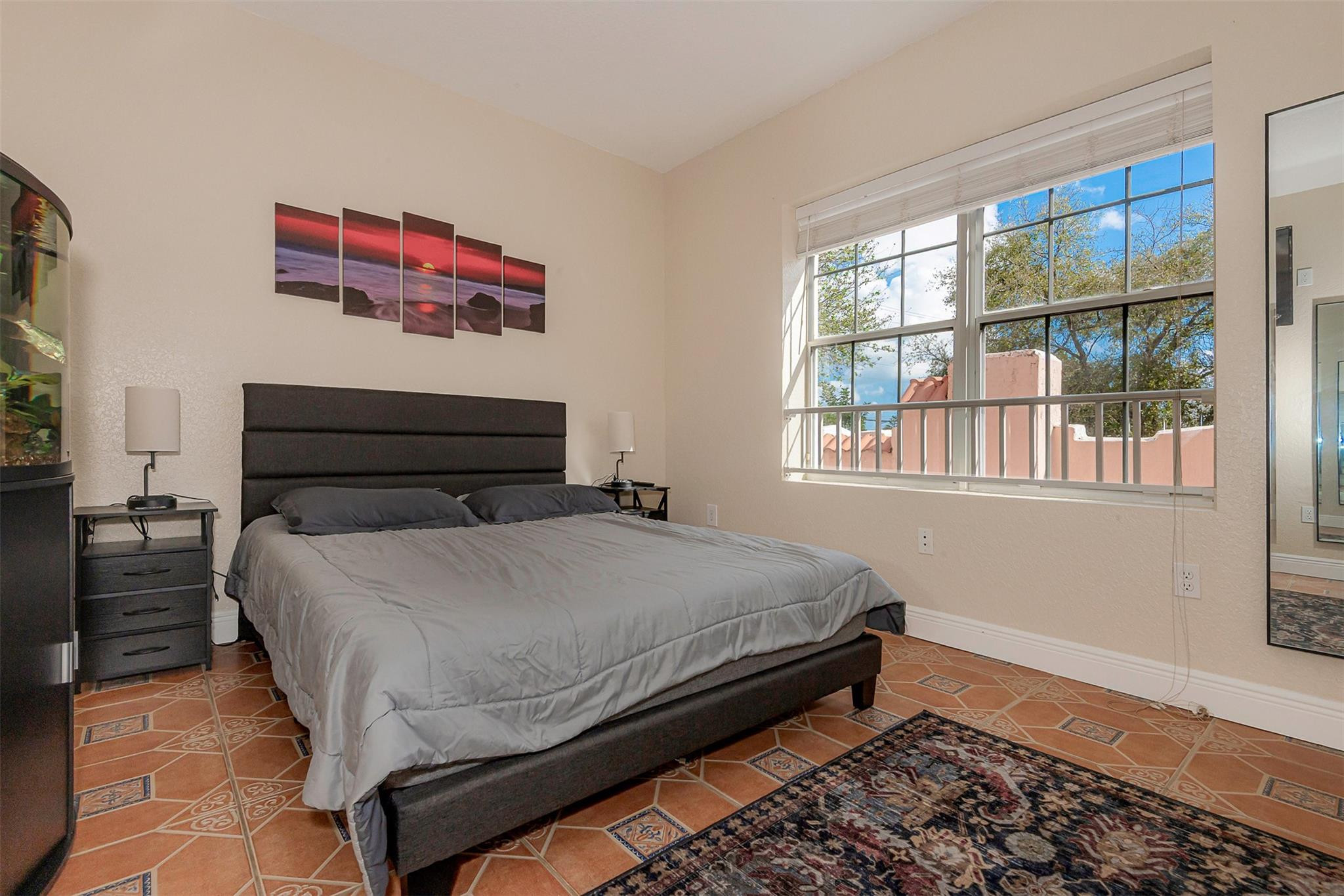 Lauderdale 2-9 D - Residential Income