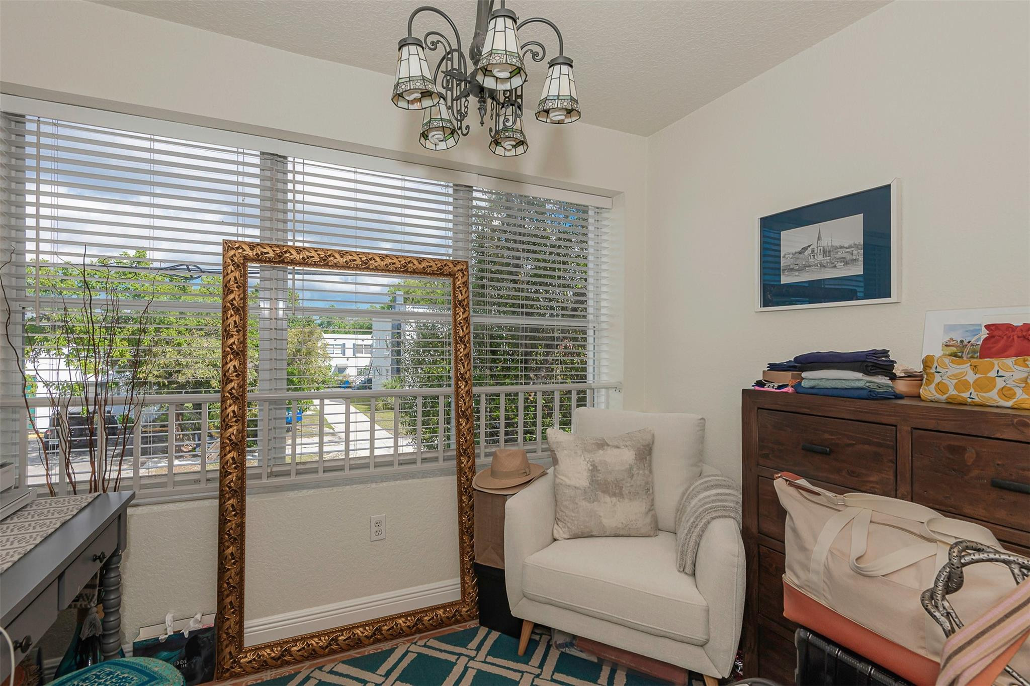 Lauderdale 2-9 D - Residential Income