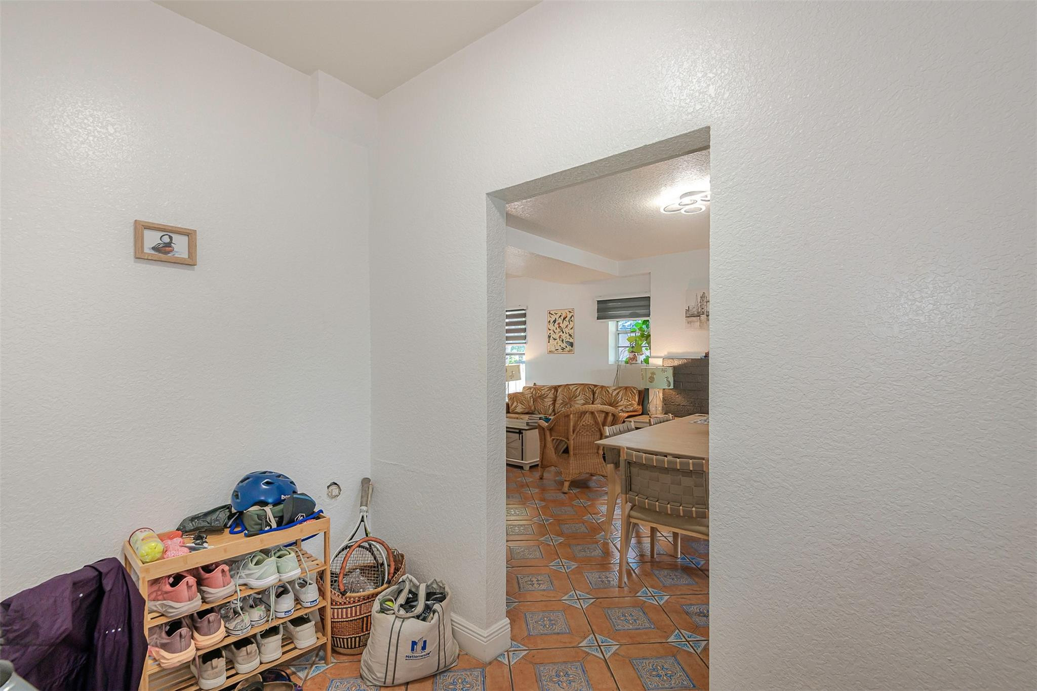 Lauderdale 2-9 D - Residential Income