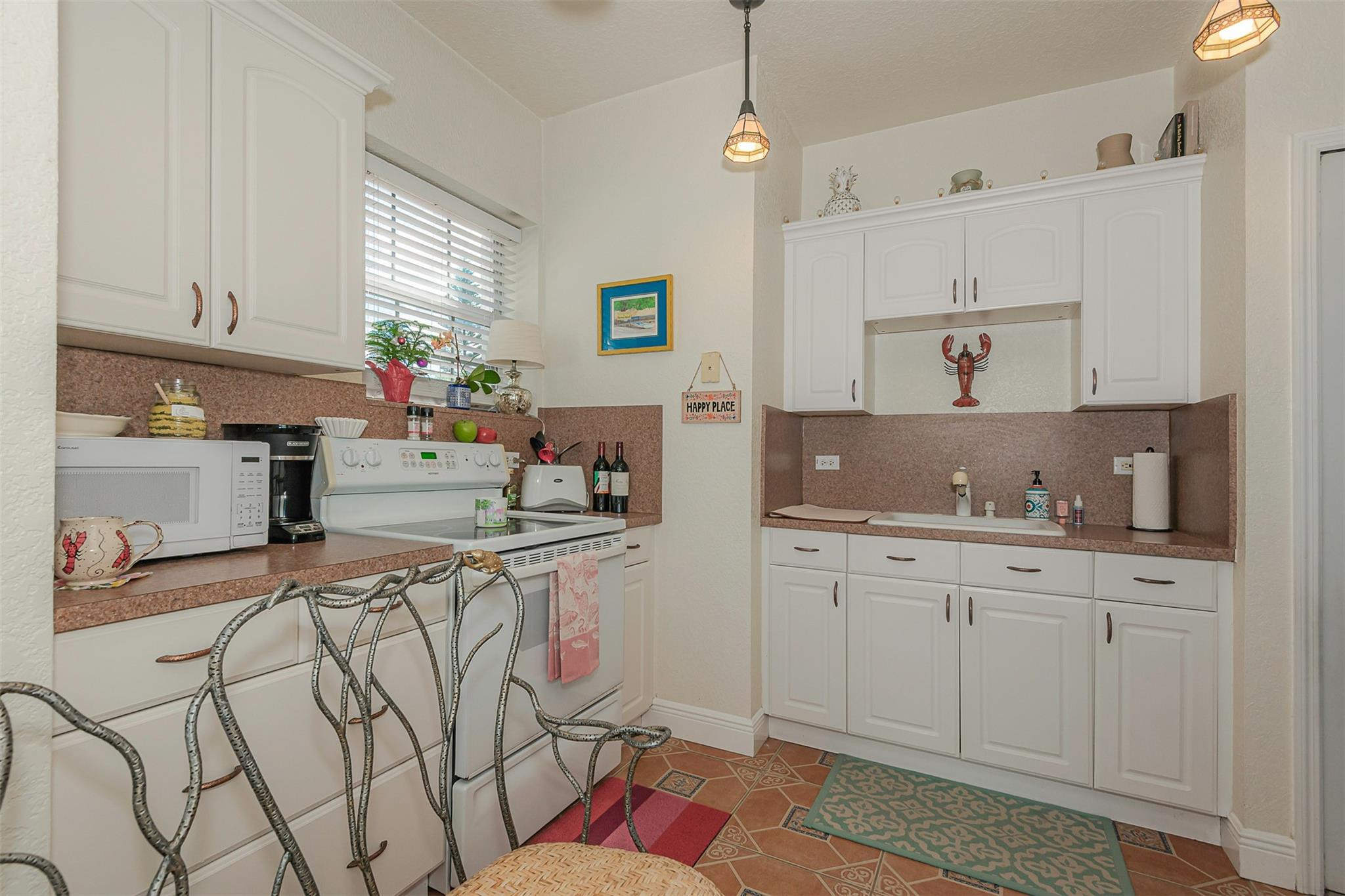 Lauderdale 2-9 D - Residential Income