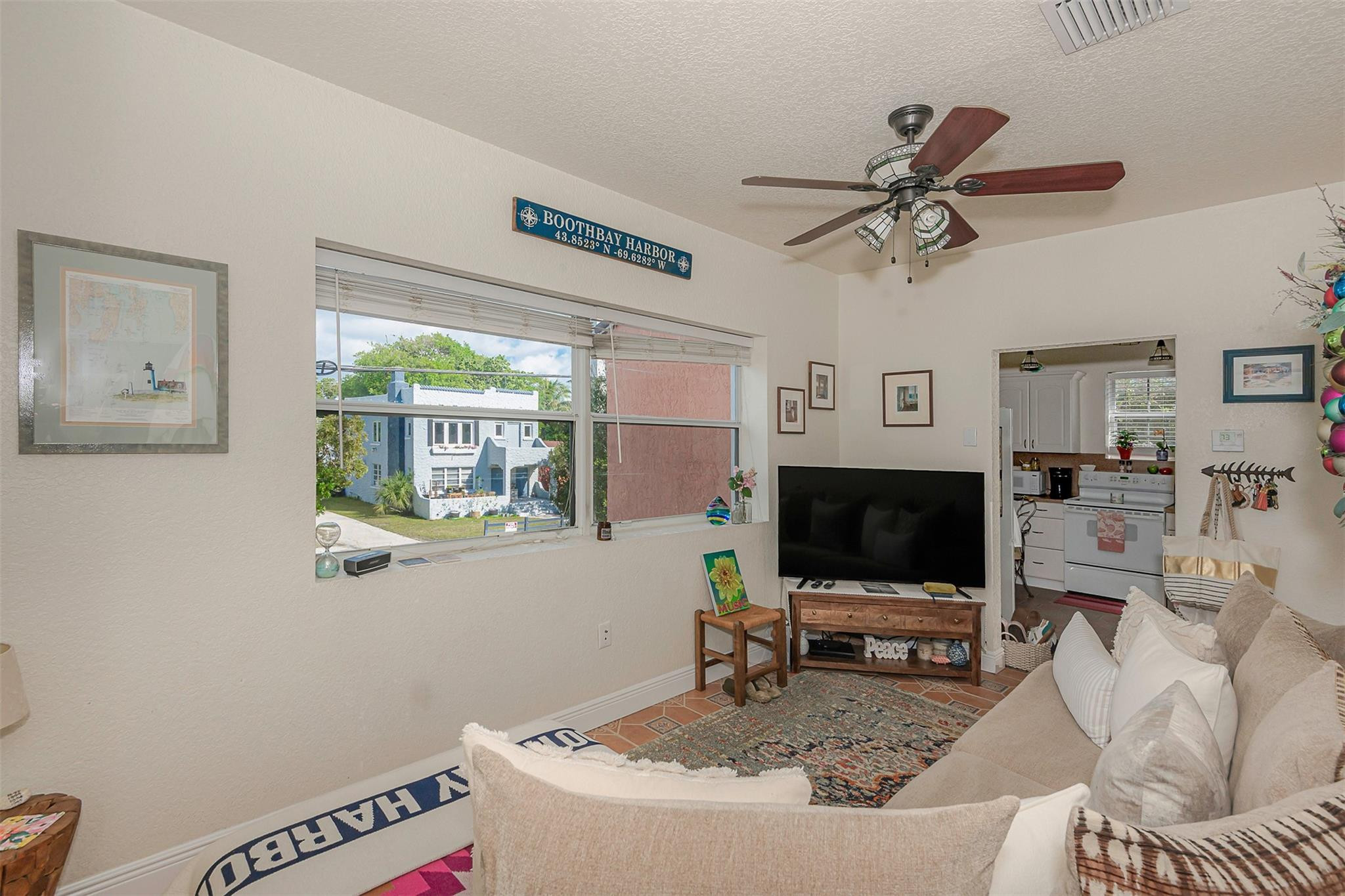 Lauderdale 2-9 D - Residential Income