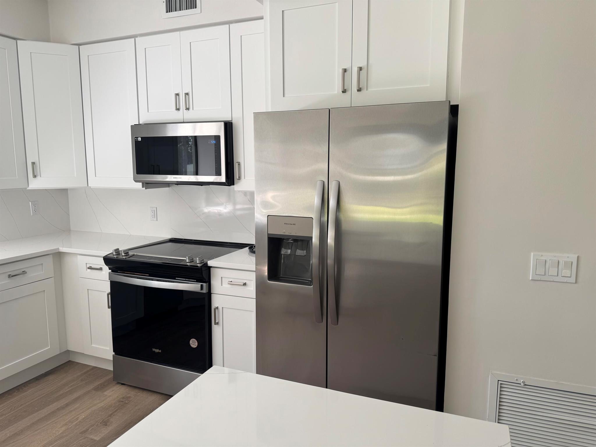 5800 Coach House Circle B