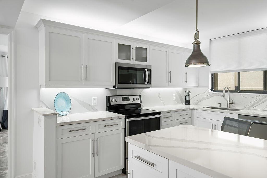 OCEAN TRAIL CONDO III - Residential