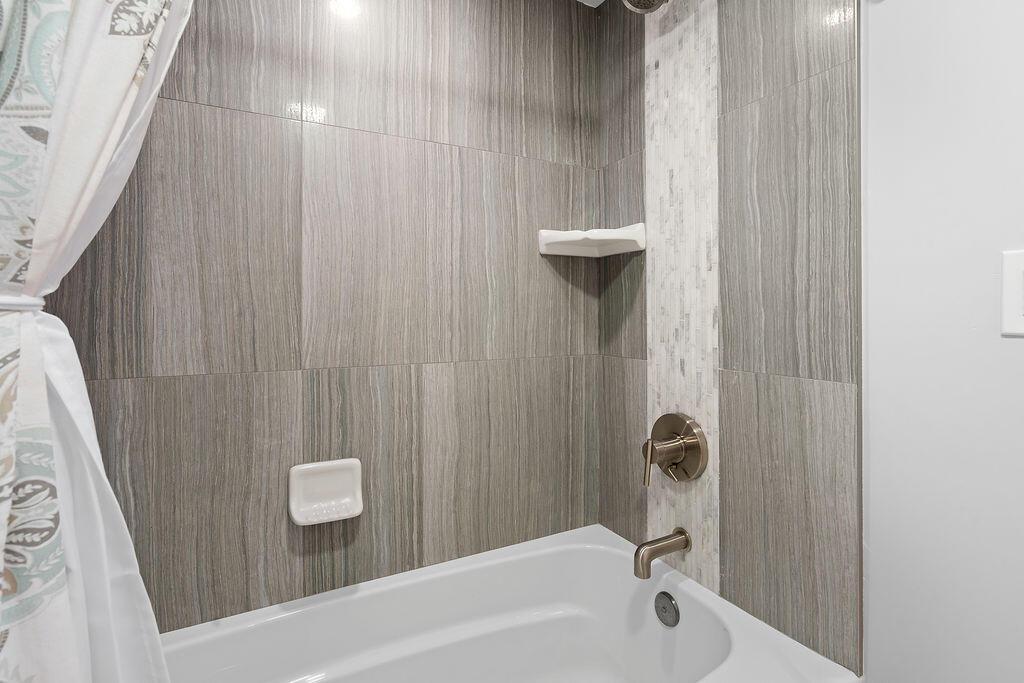 OCEAN TRAIL CONDO III - Residential