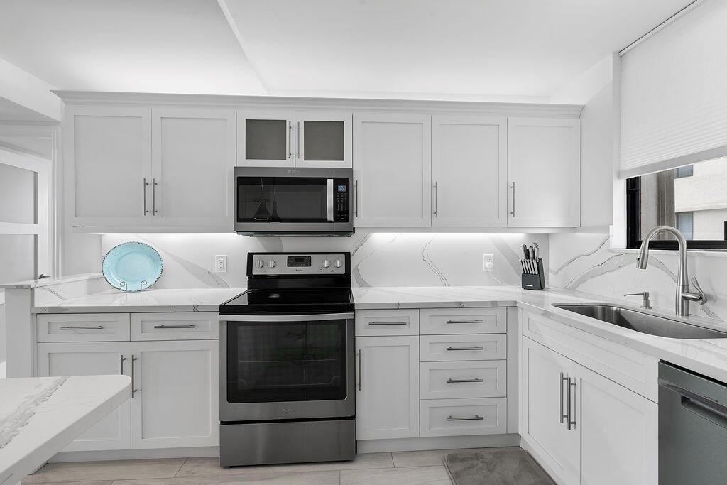 OCEAN TRAIL CONDO III - Residential