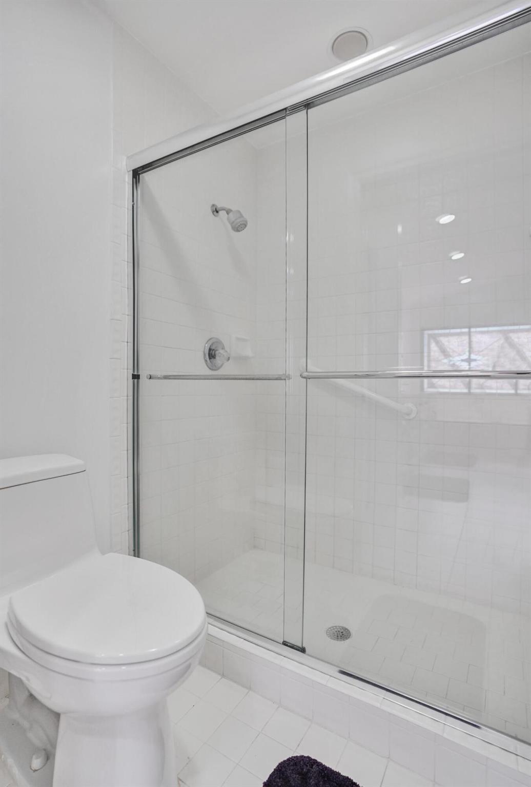 GLENEAGLES 9 - Residential