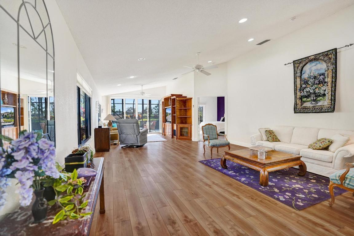 GLENEAGLES 9 - Residential