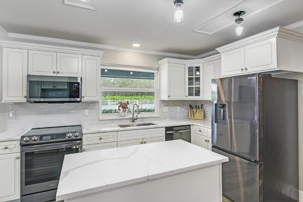 PADDOCK PARK 2 OF WELLINGTON - Residential