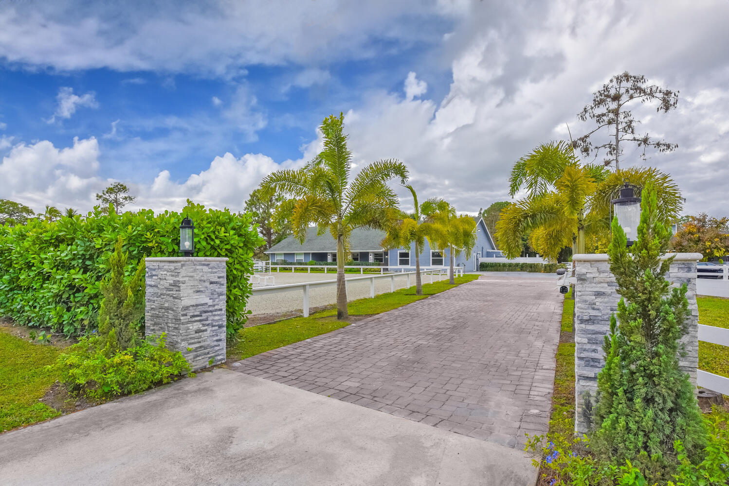 PADDOCK PARK 2 OF WELLINGTON - Residential