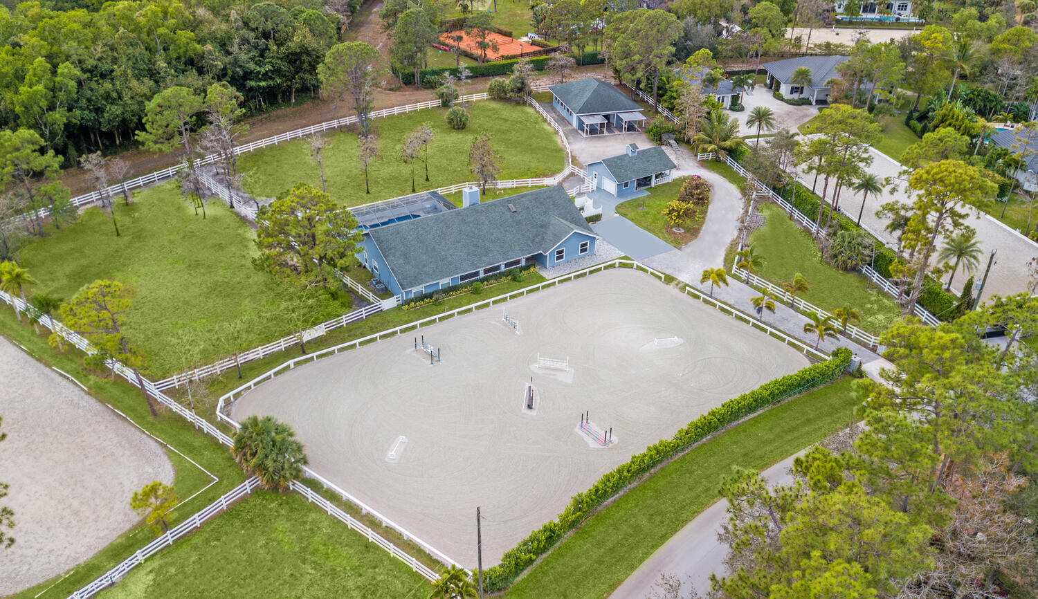 PADDOCK PARK 2 OF WELLINGTON - Residential