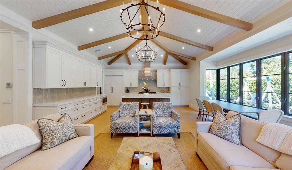 DRIFTWOOD LANDING - Residential