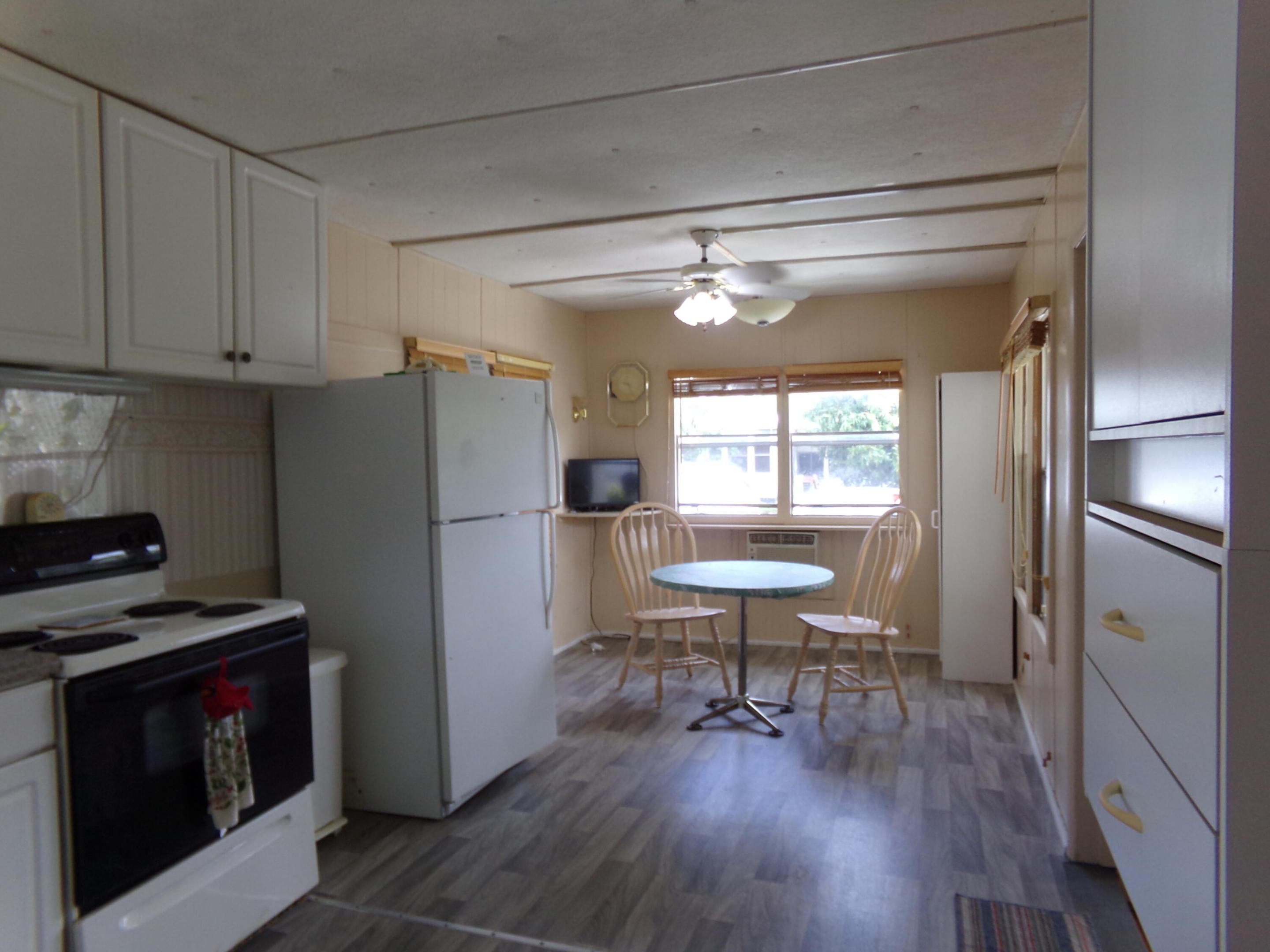 PARRY TRAILER VILLAGE - Residential