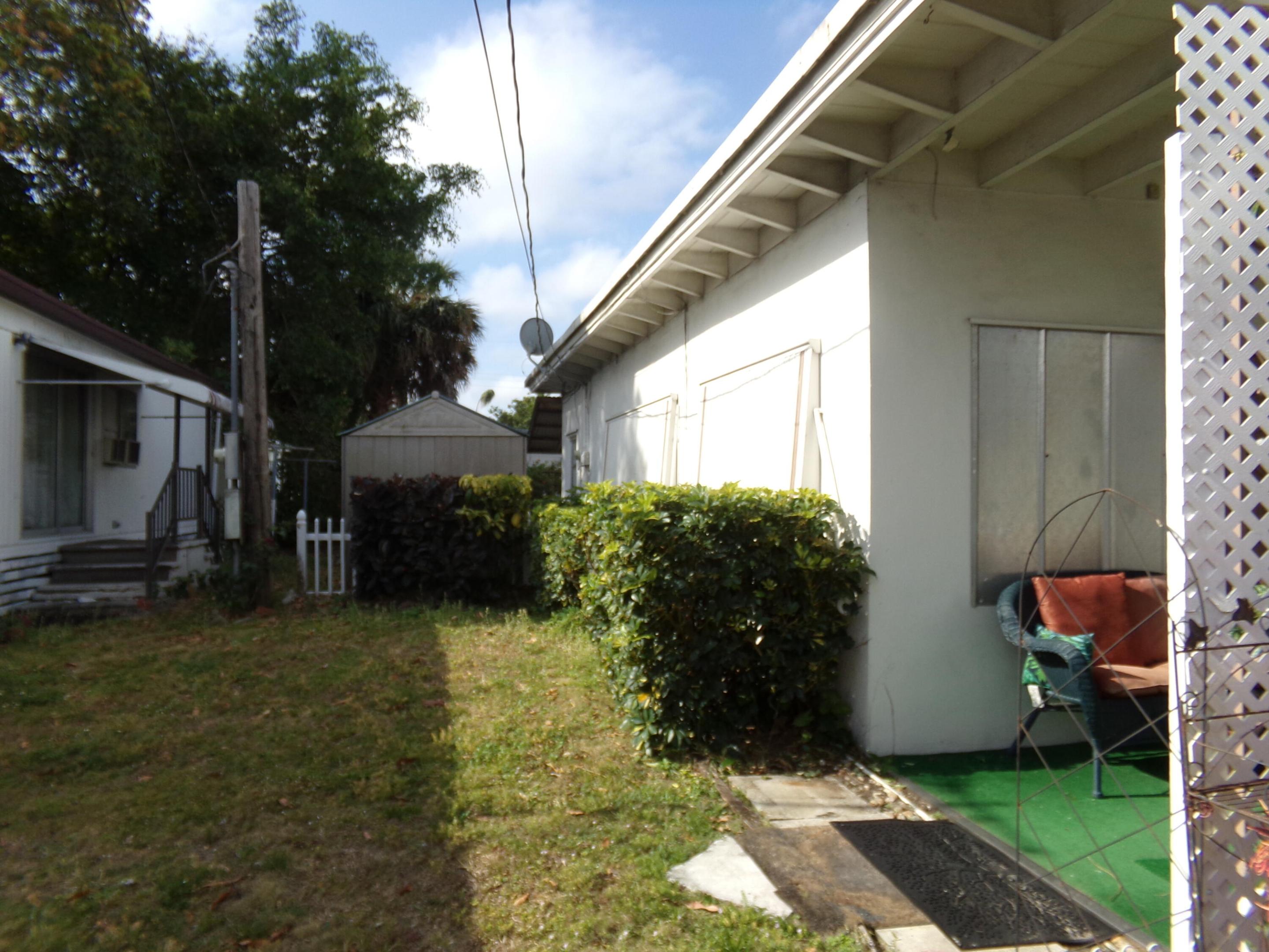 PARRY TRAILER VILLAGE - Residential