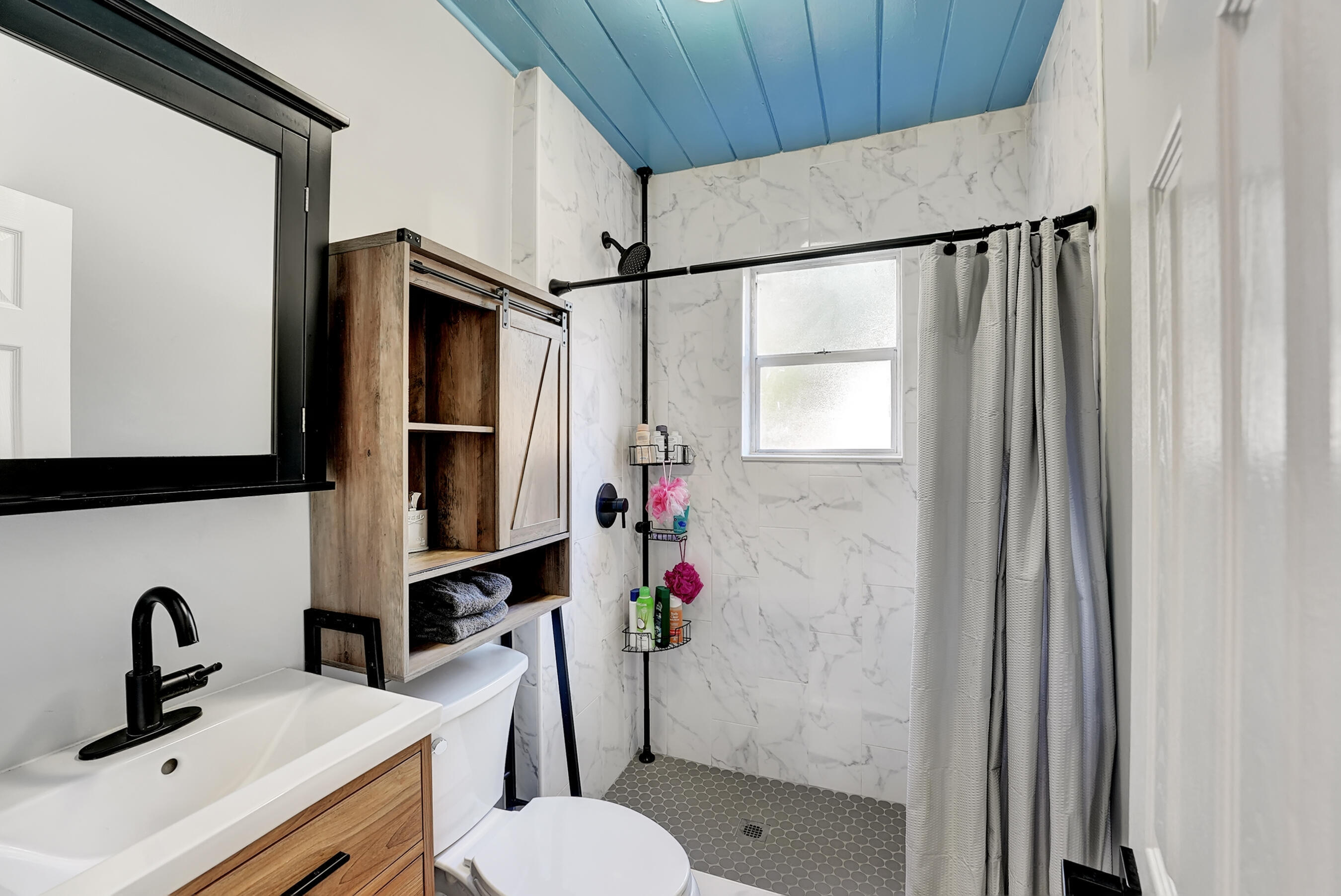 TOURIST NOOK DELRAY - Residential Lease