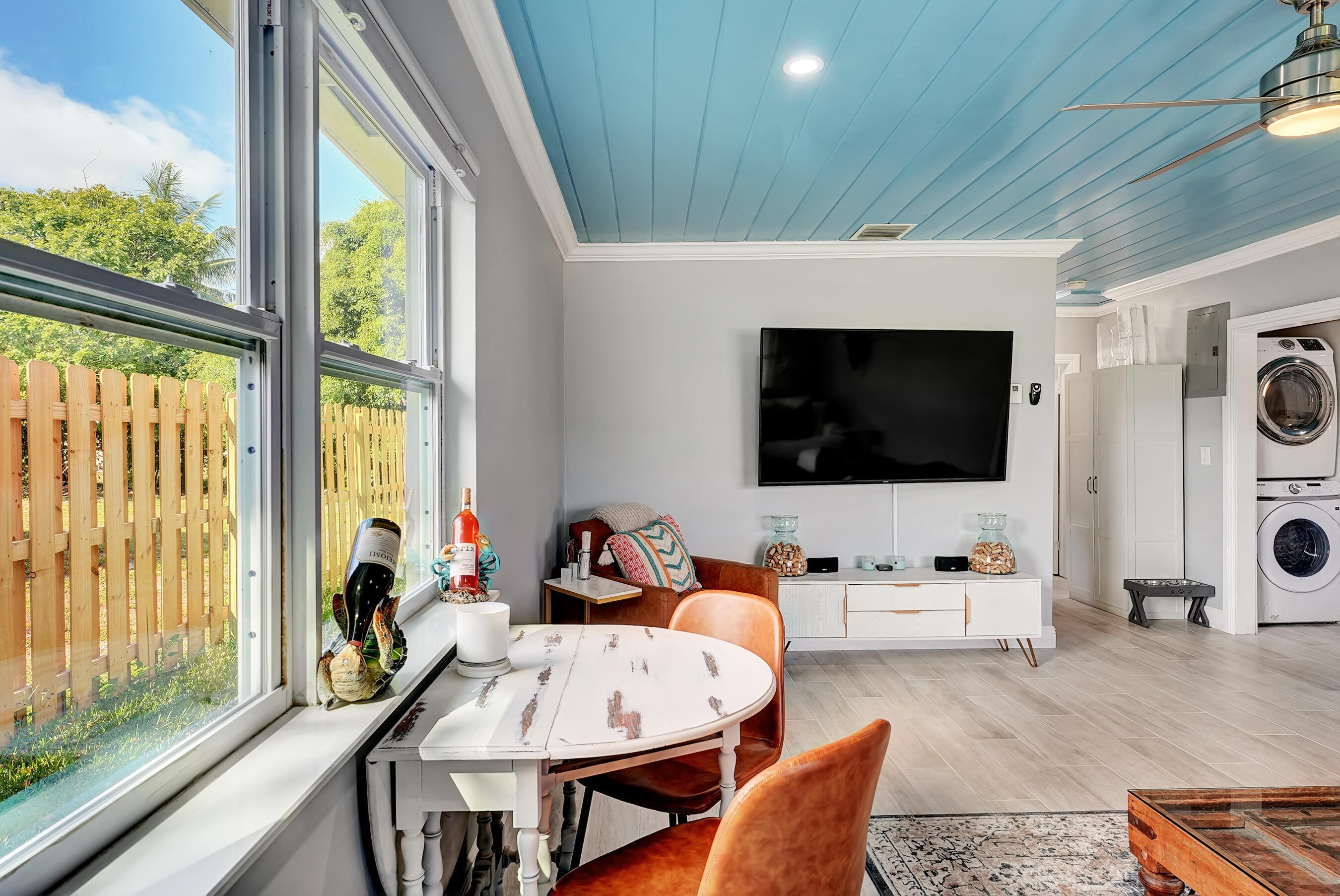 TOURIST NOOK DELRAY - Residential Lease