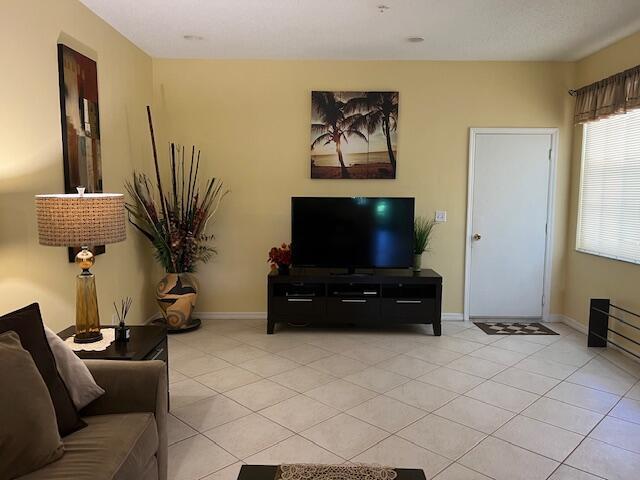 TEQUESTA TRACE CONDO - Residential Lease