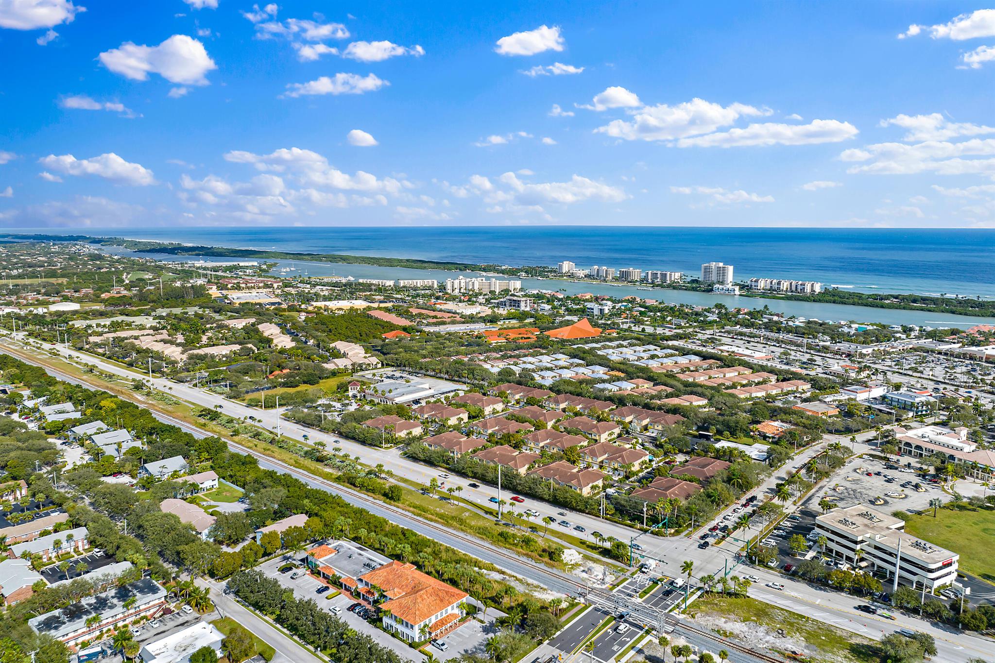 TEQUESTA TRACE CONDO - Residential Lease