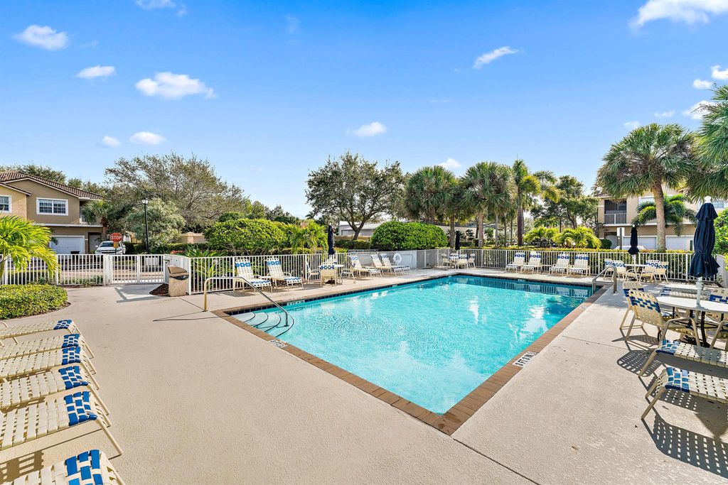 Photo of 106 Lighthouse Circle #G, Tequesta, FL 33469 (MLS # R11110681)