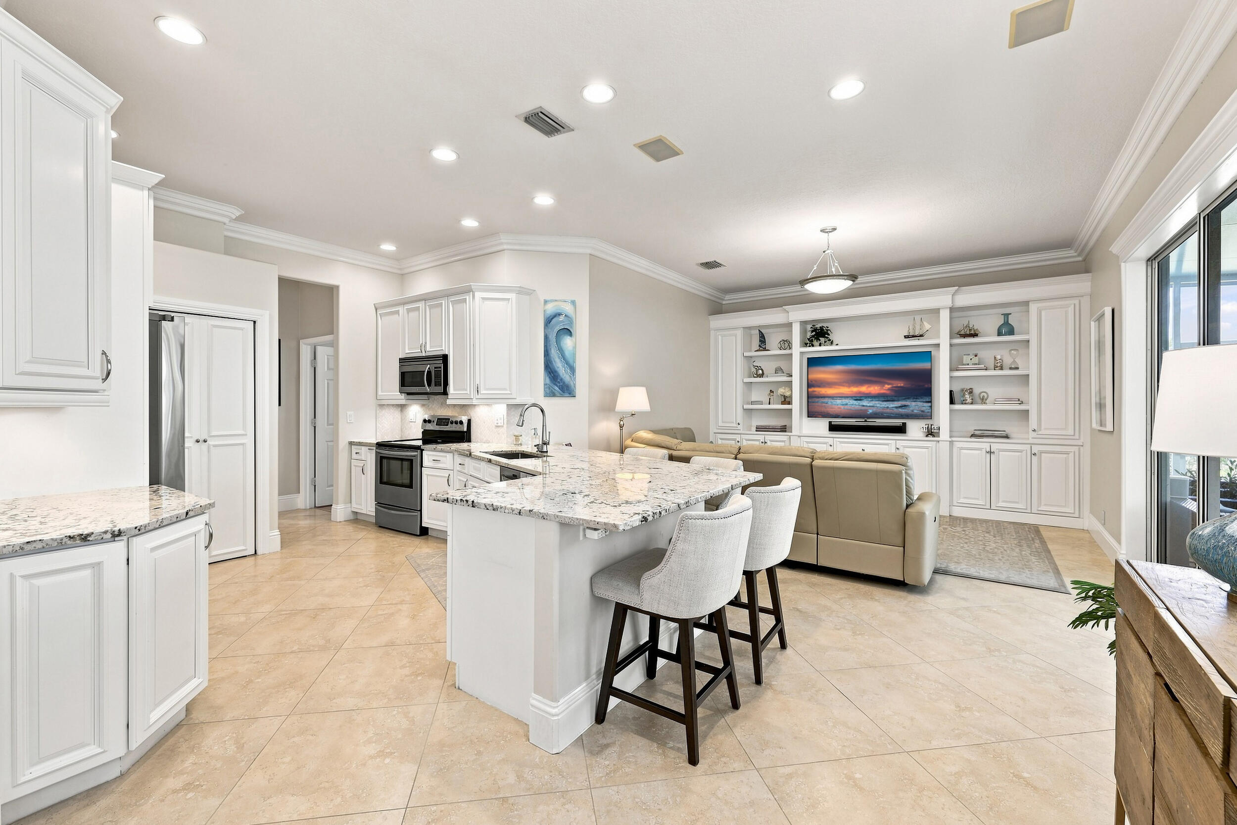 1121 Delray Lakes Drive