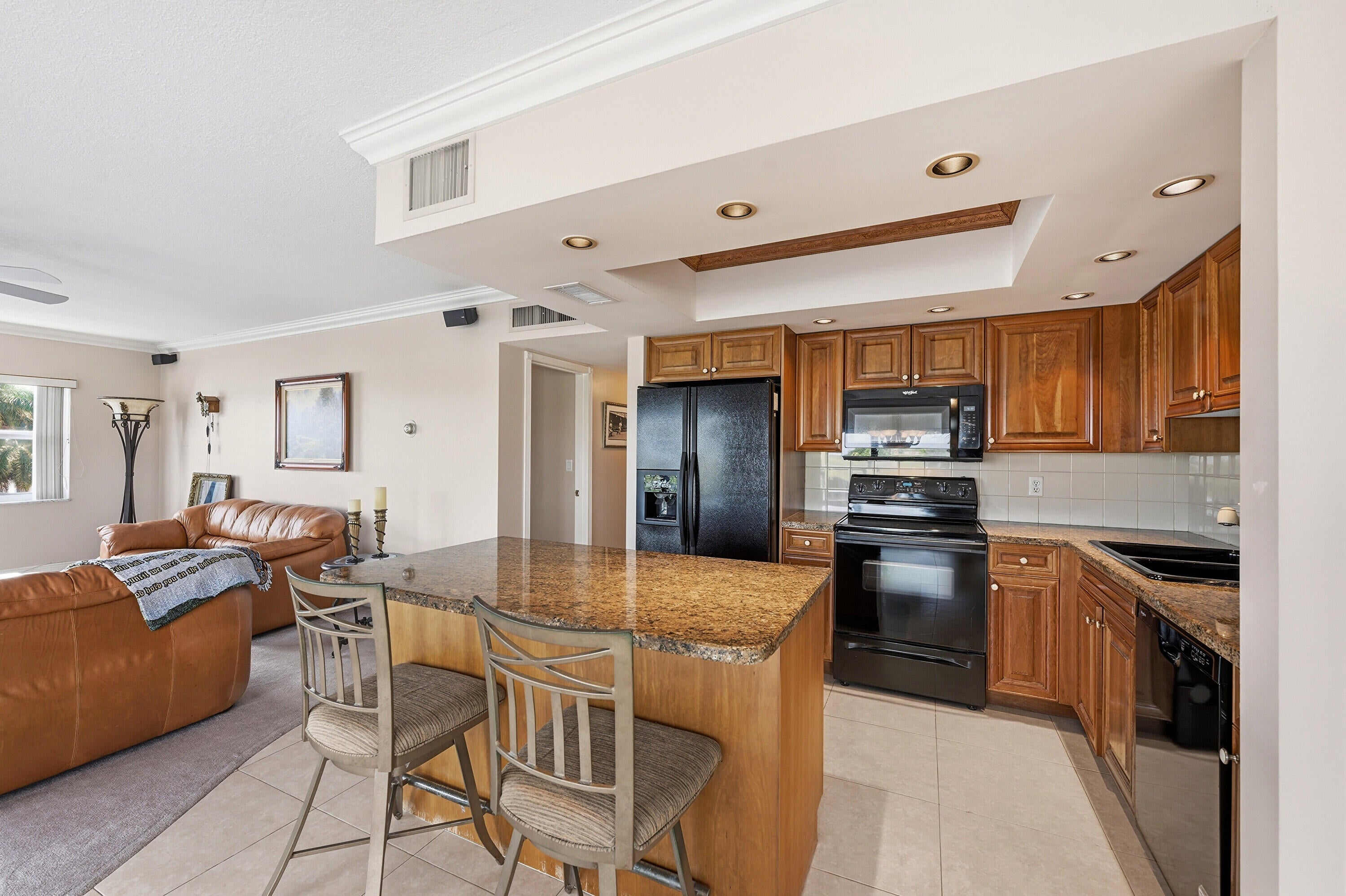 1839 Middle River Drive 302
