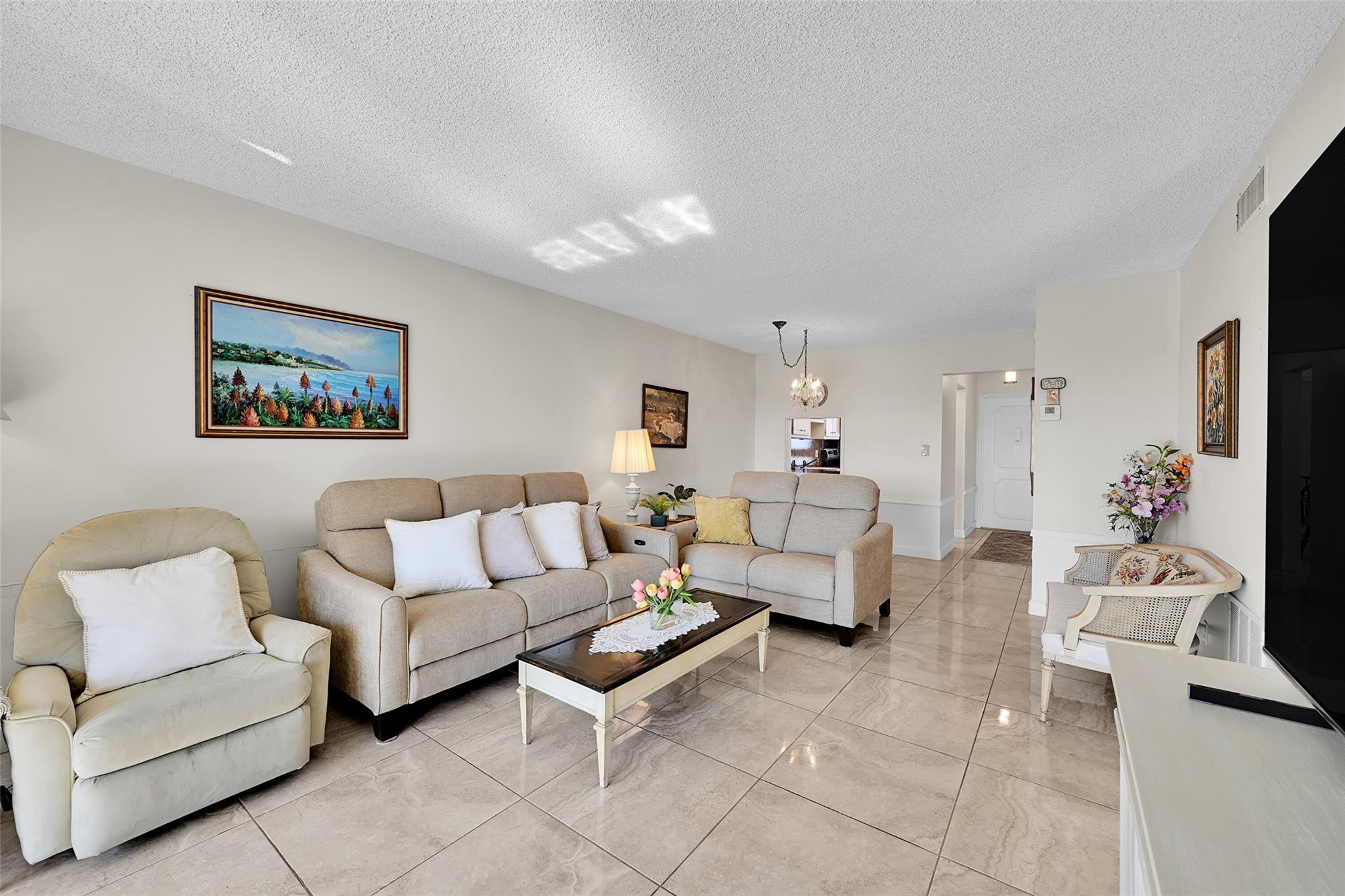 2350 NE 14th Street Causeway Unit 609
