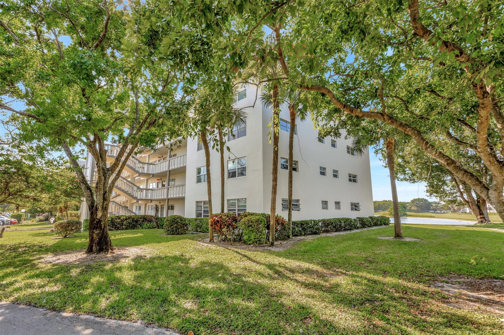 WYNMOOR VILLAGE - Residential