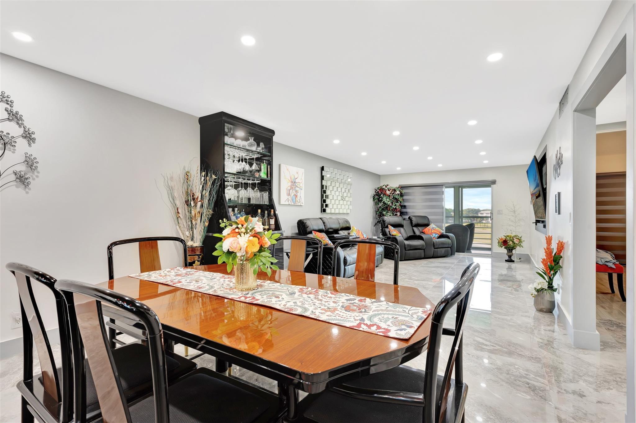 WYNMOOR VILLAGE - Residential