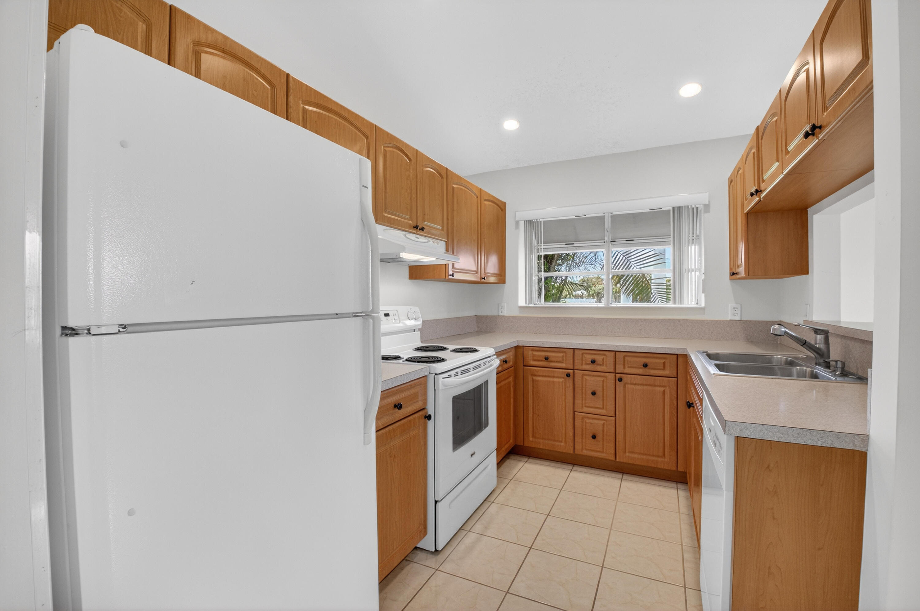 SWEETWATER 4 - Residential