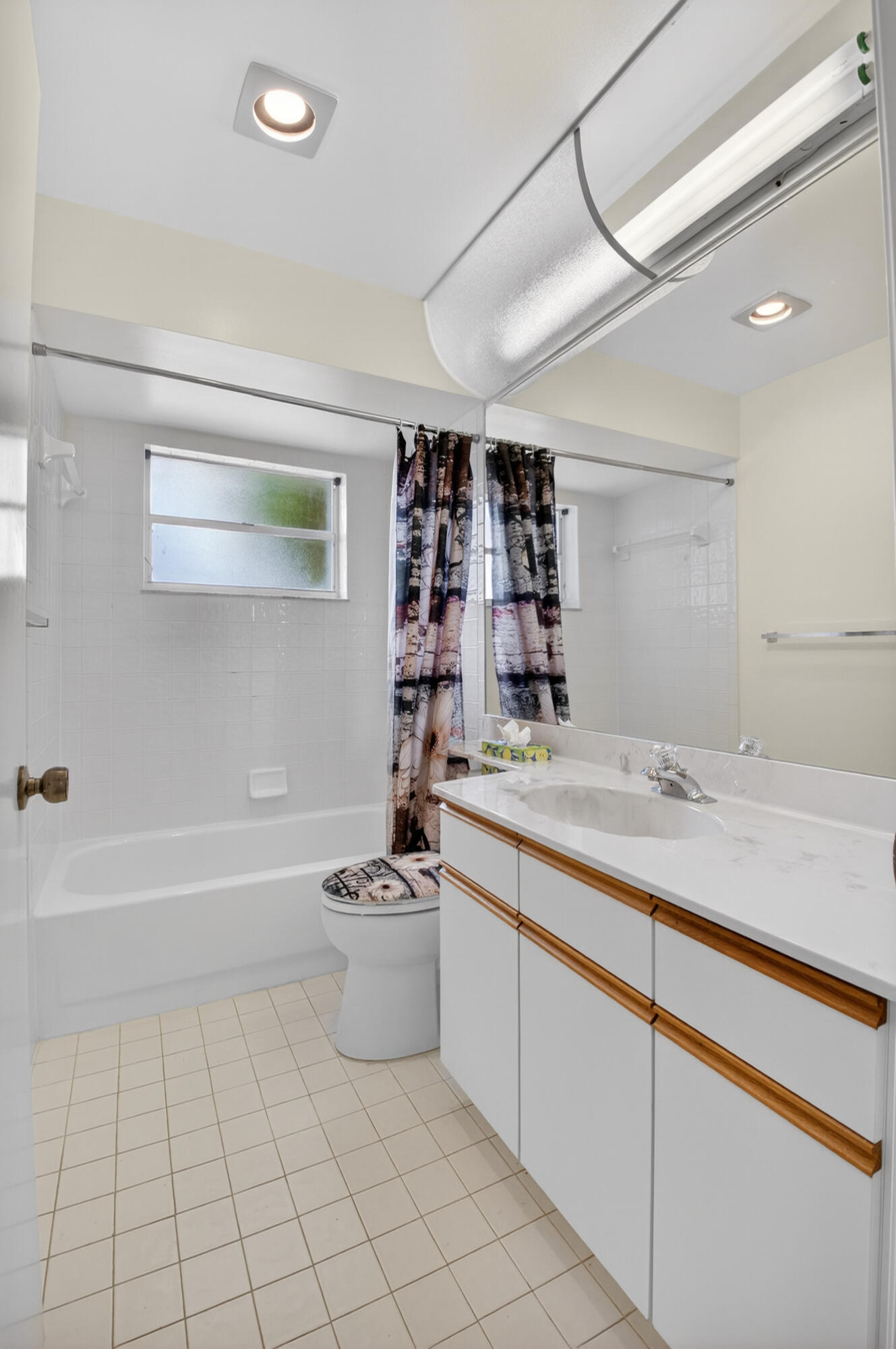 SWEETWATER 4 - Residential