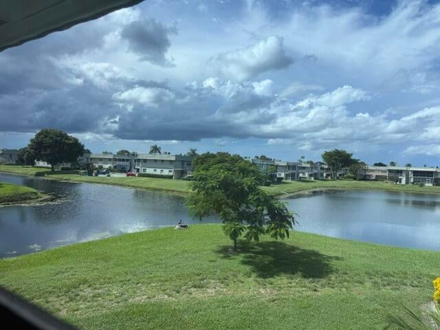 Photo of 286 SAXONY F, Delray Beach, FL 33446 (MLS # B26072527)