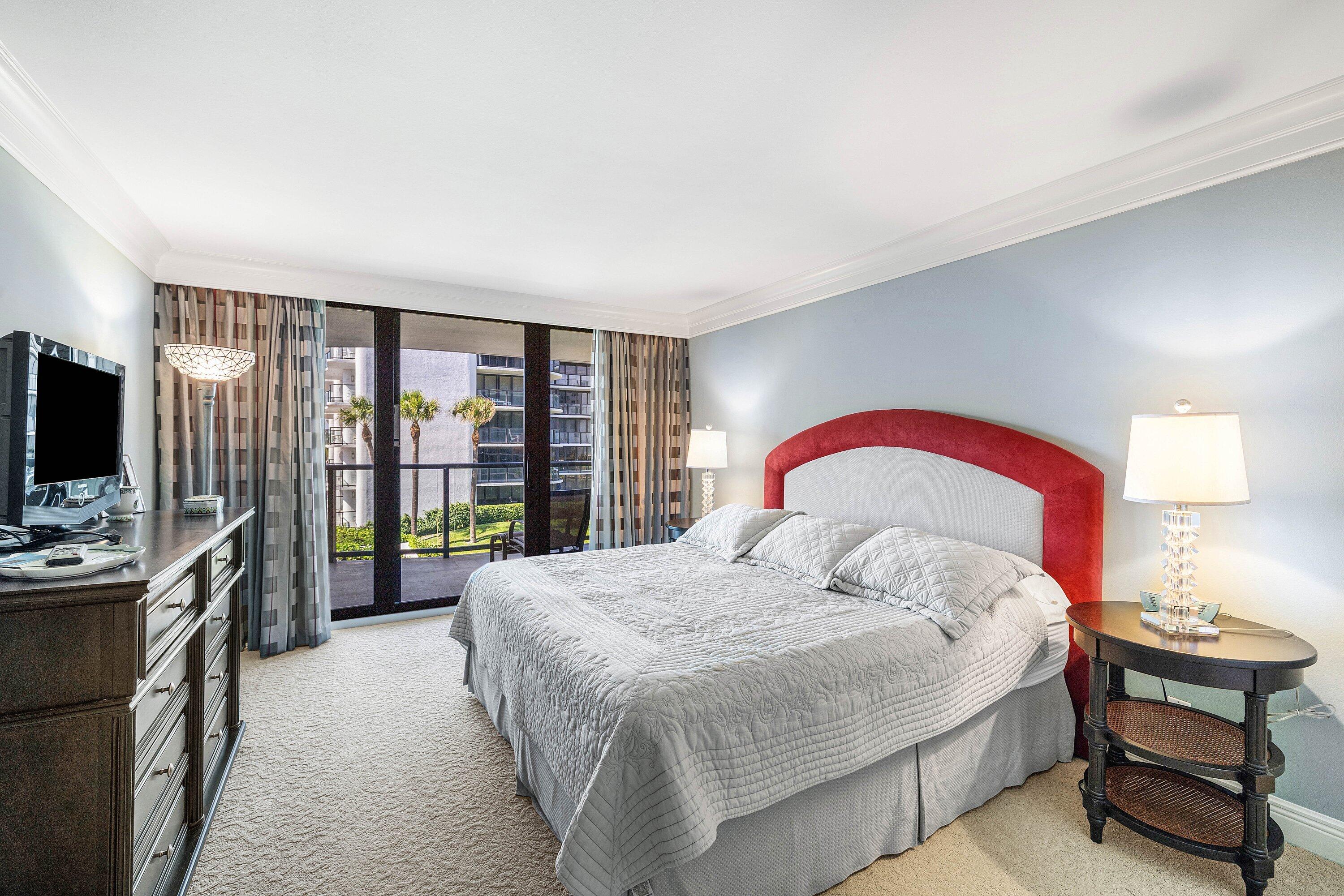 HALCYON OF PALM BEACH - Residential