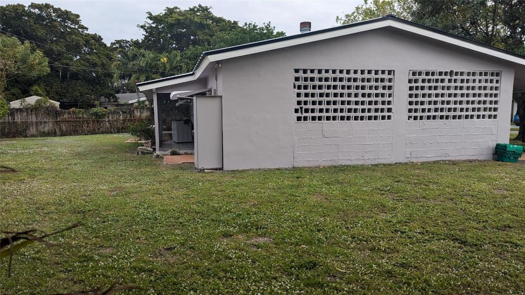 Photo of 2080 SW 38th Avenue, Fort Lauderdale, FL 33312 (MLS # F10502798)