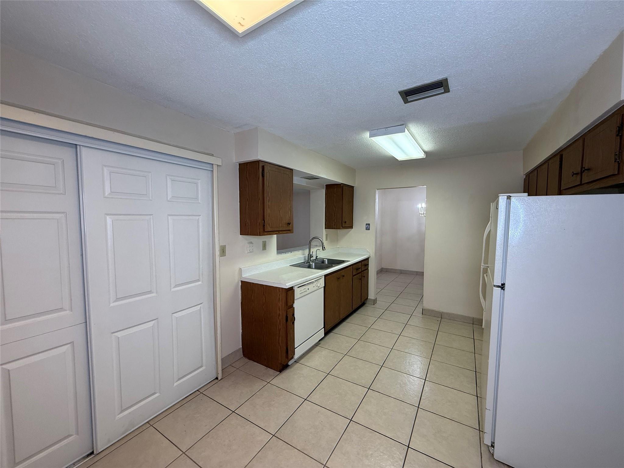 Mainlands Of Tamarac Lake - Residential Lease